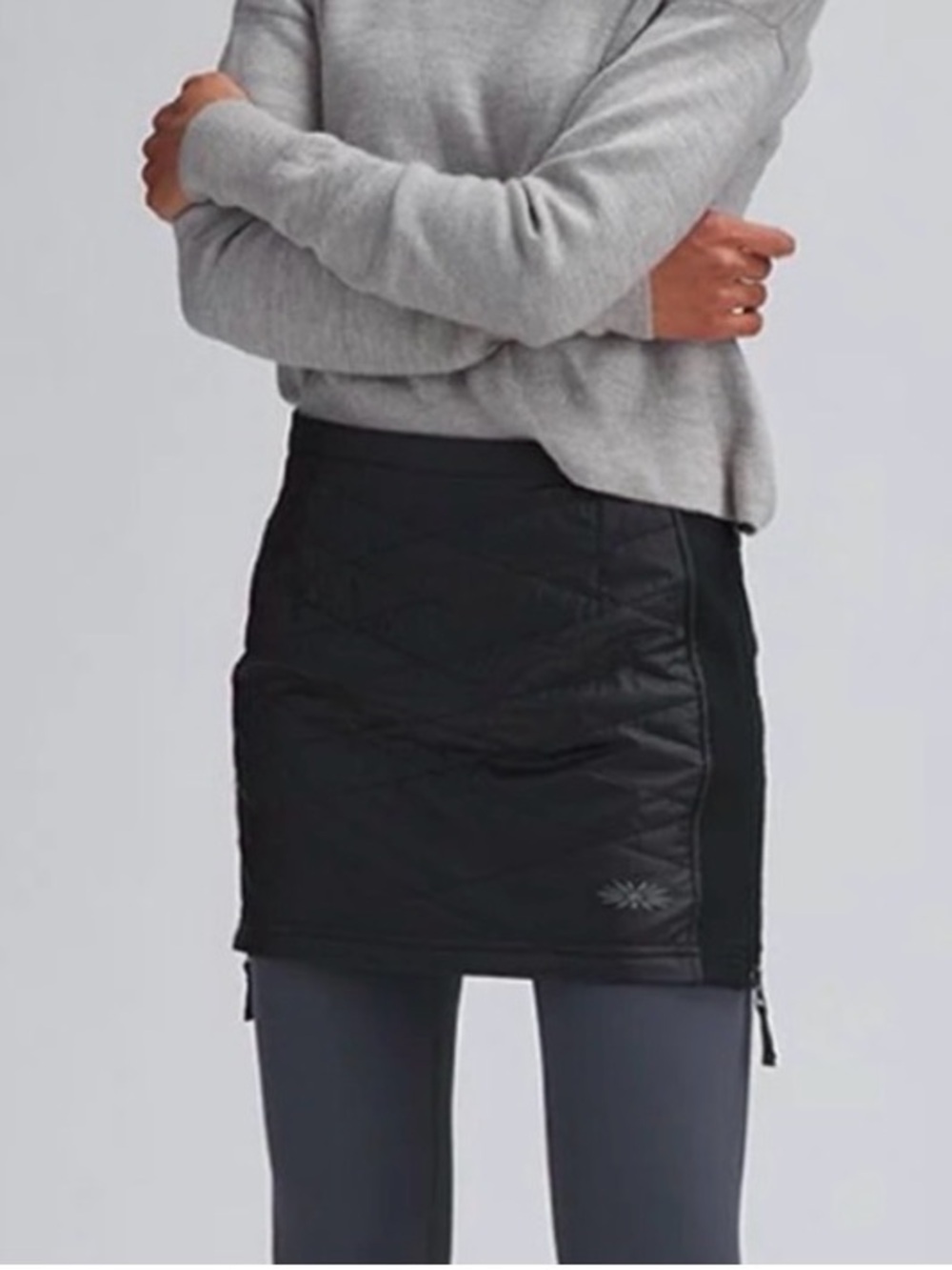 SKHOOP Karoline Insulated Black Mini Skirt Size M